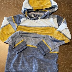 Hooded long sleeve boys small